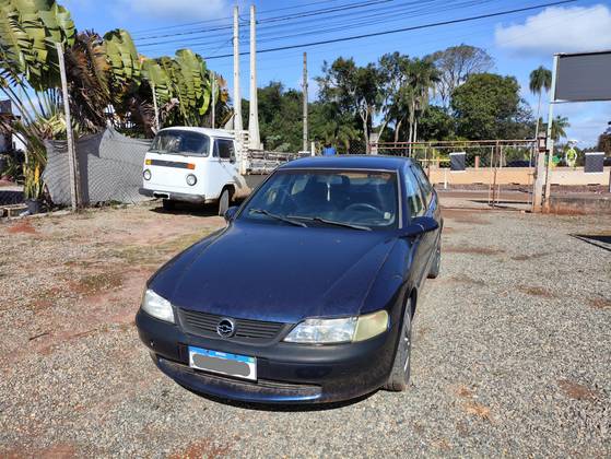 CHEVROLET VECTRA 2.2 MPFI GL 8V GASOLINA 4P MANUAL CHEVROLET VECTRA 2.2 MPFI GL 8V GASOLINA 4P MANUAL